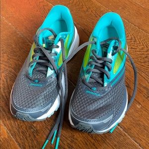 NEW Brooks Launch